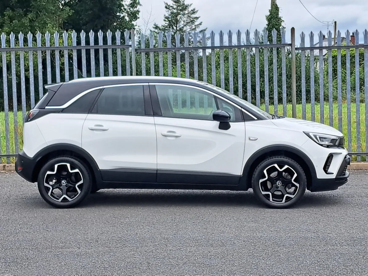 Opel Crossland ULTIMATE 1.2TURBO 130BHP AUTOMATIC - Image 4