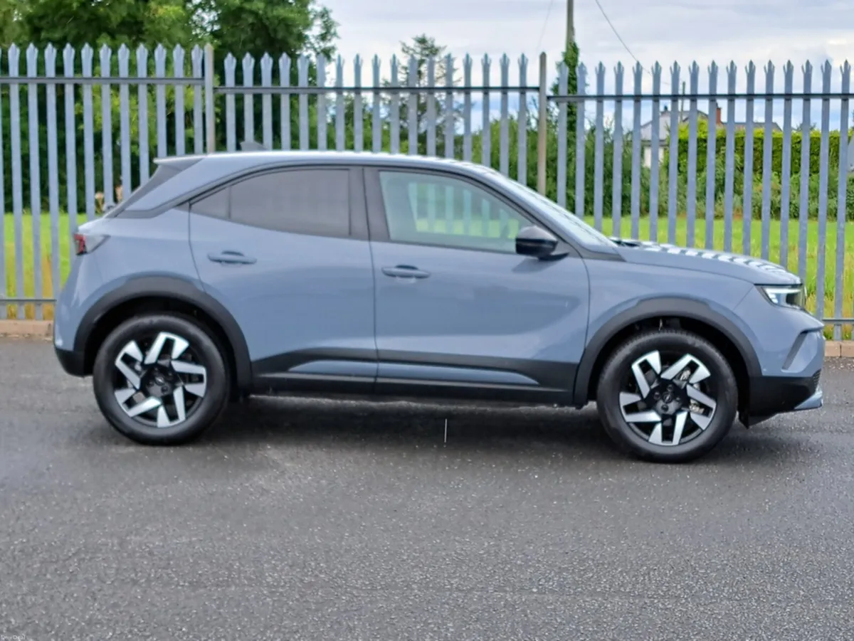 Opel Mokka ELEGANCE 1.2TURBO MILD HYBRID 136BHP AU - Image 5