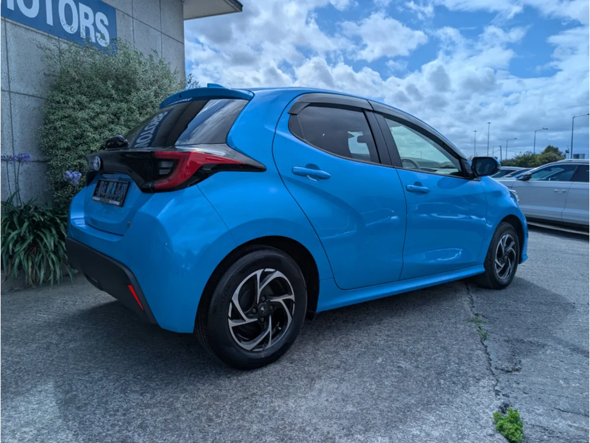 Toyota Yaris G HYBRID AUTOMATIC 1.5 PETROL //LOW M - Image 6
