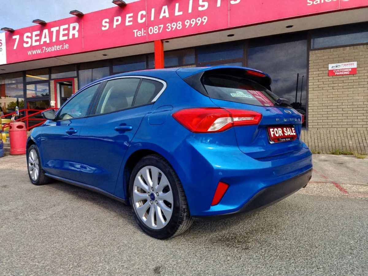 Ford Focus ZETEC 1.0 ECOBOOST 125PS 5DR 4 - Image 6