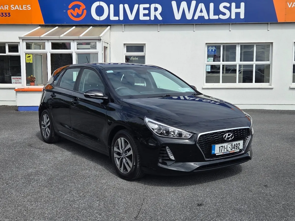 Hyundai i30 I 30 DELUXE 5DR - Image 1