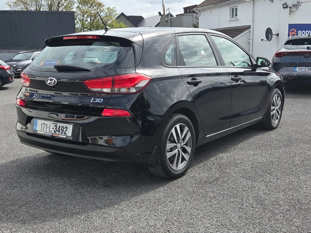 Hyundai i30 I 30 DELUXE 5DR - Image 4