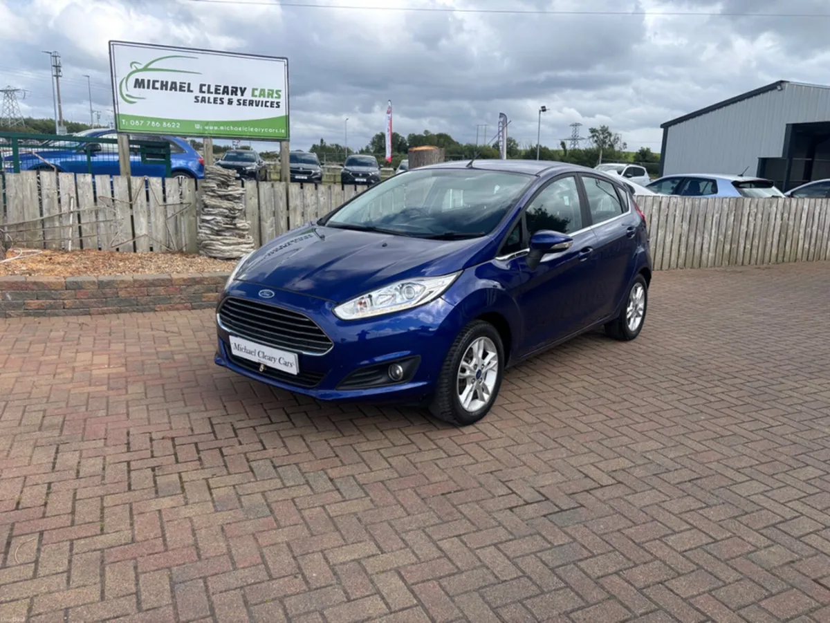 Ford Fiesta 1.25 ZETEC 82PS 5DR ARGENTO - Image 1