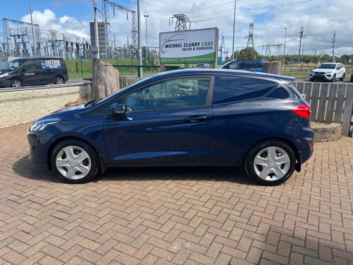 Ford Fiesta 1.5 TD 85PS M6 2DR - Image 3
