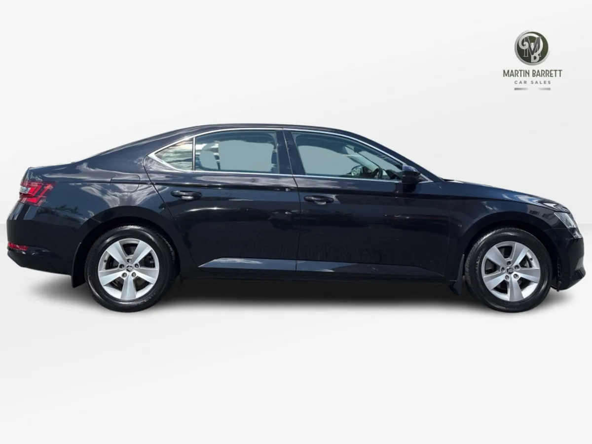 Skoda Superb AMBITION 2.0 TDI 150HP DSG 4DR AUTO - Image 4