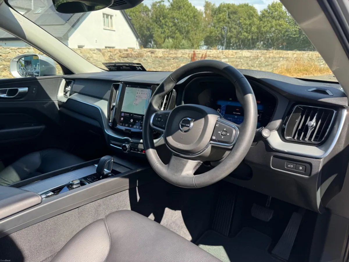 Volvo XC60 T6 PHEV CORE AWD 5DR AUTO - Image 6
