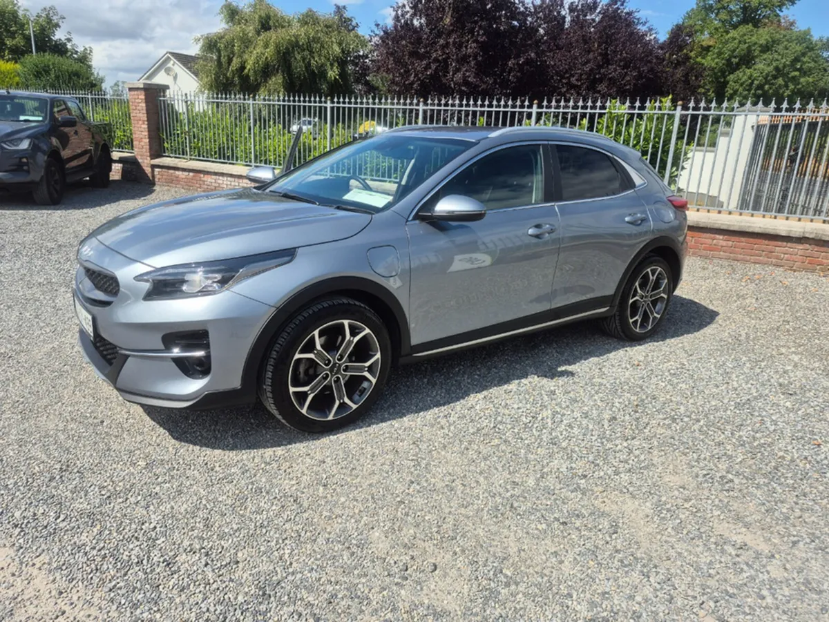 Kia XCeed Plug in Hybrid Automatic - Image 3