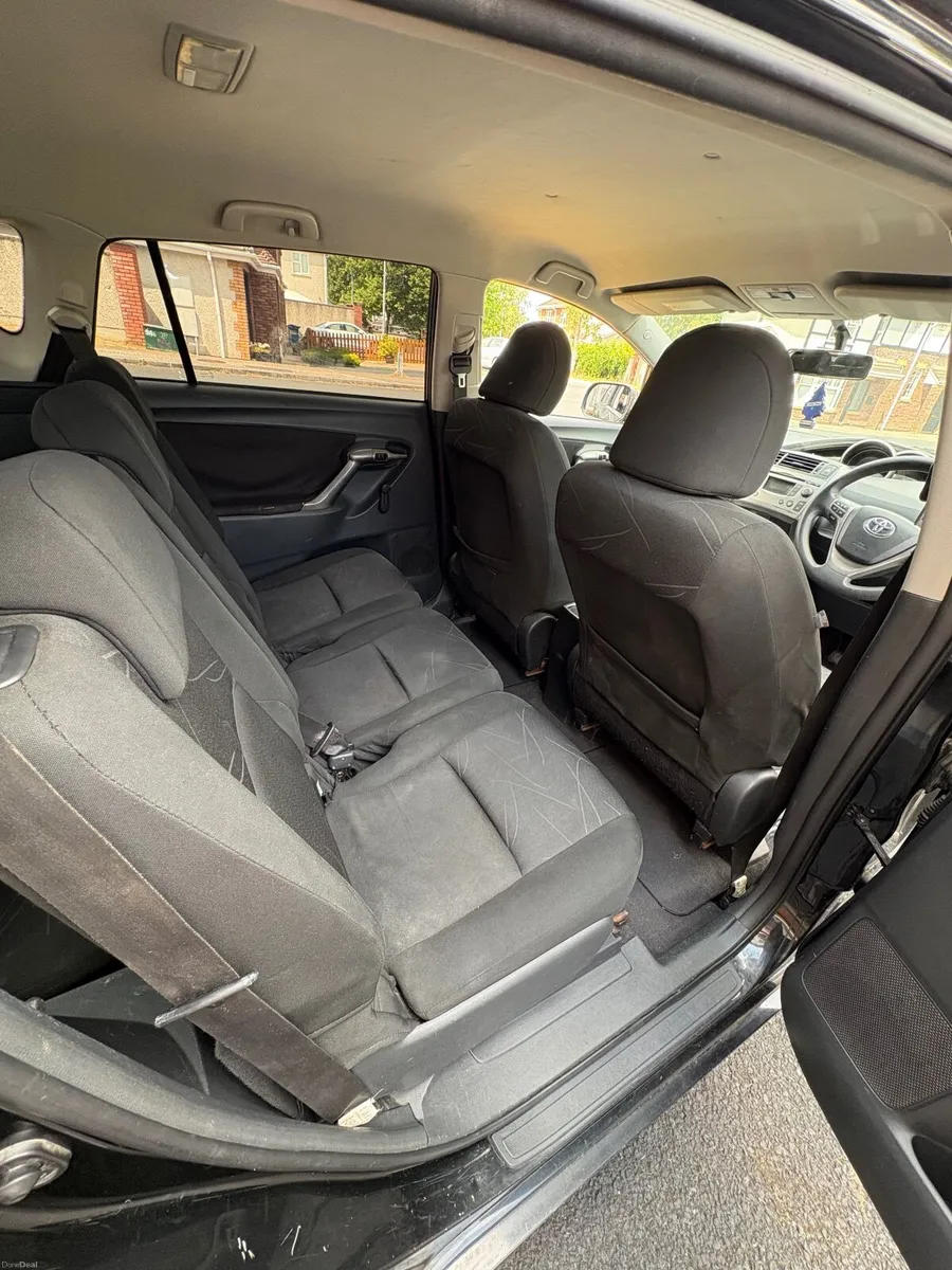Toyota Verso 2009 - Image 5