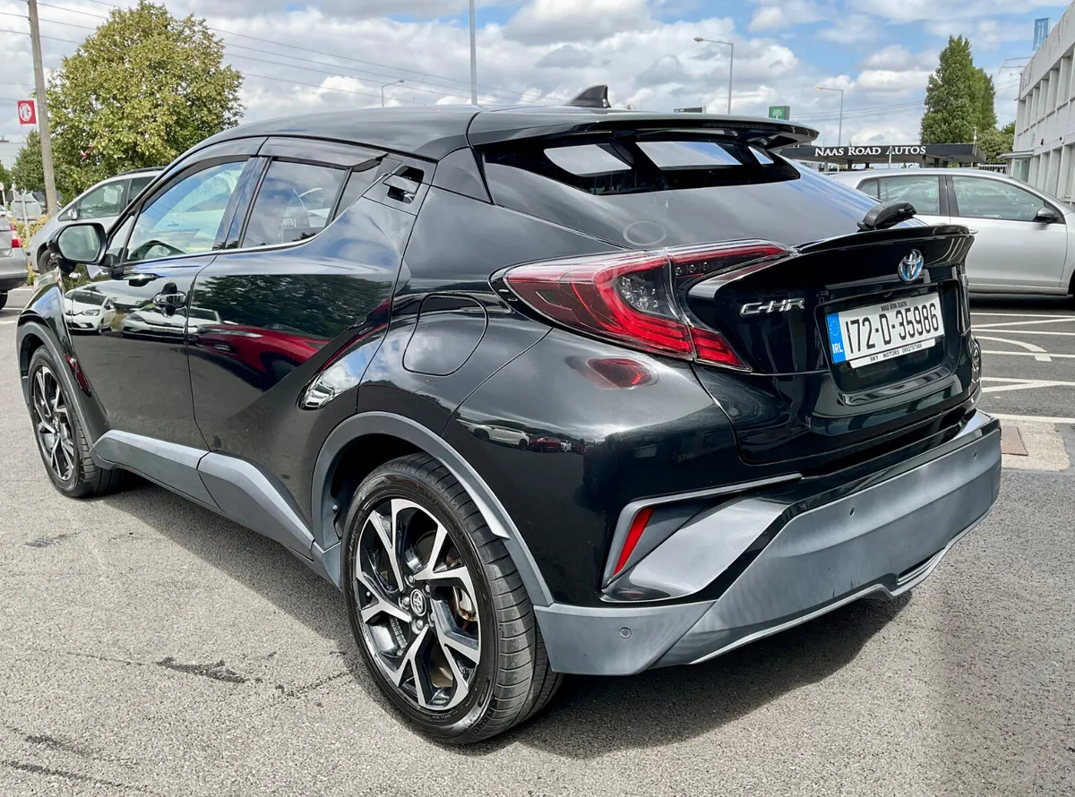 Toyota C-HR 2017 Hybrid Automatic - Image 4