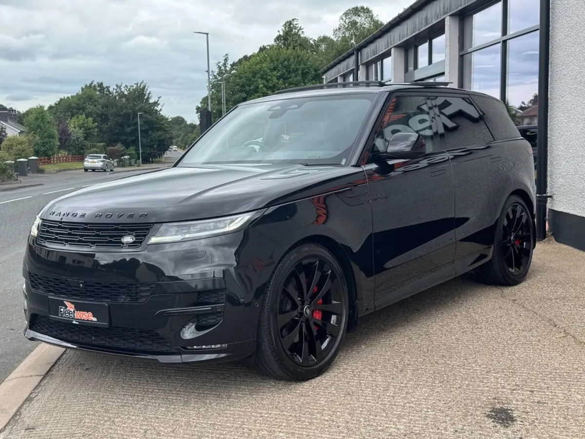 3.0 D300 MHEV Stealth Edition SUV 5dr Diesel Auto - Image 3