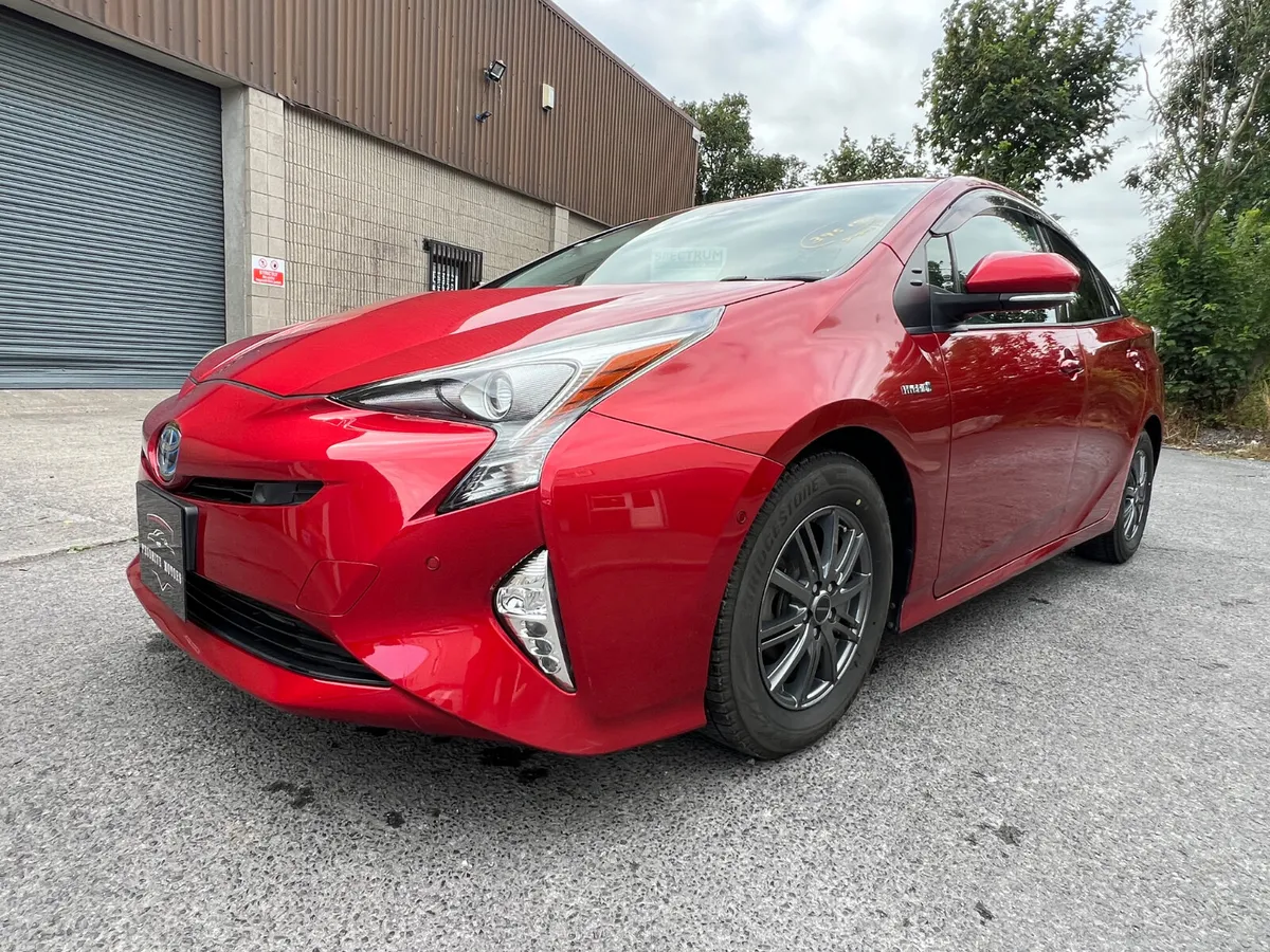 Toyota Prius 1.8L Hybrid 2017 - Image 6