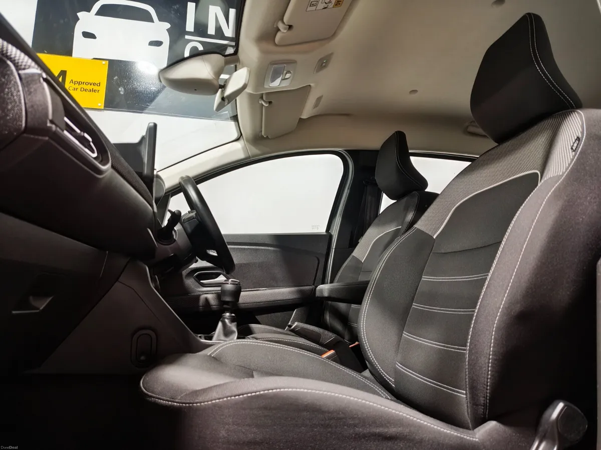 Dacia Sandero 2023 1.0 EXPRESSION SPEC EXTRAS - Image 6