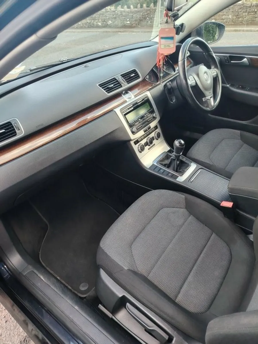 2014 Volkswagen Passat - Image 4