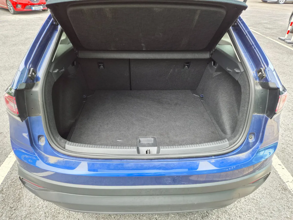 Volkswagen Taigo Life 2024 1.0L Petrol Manual - Image 5