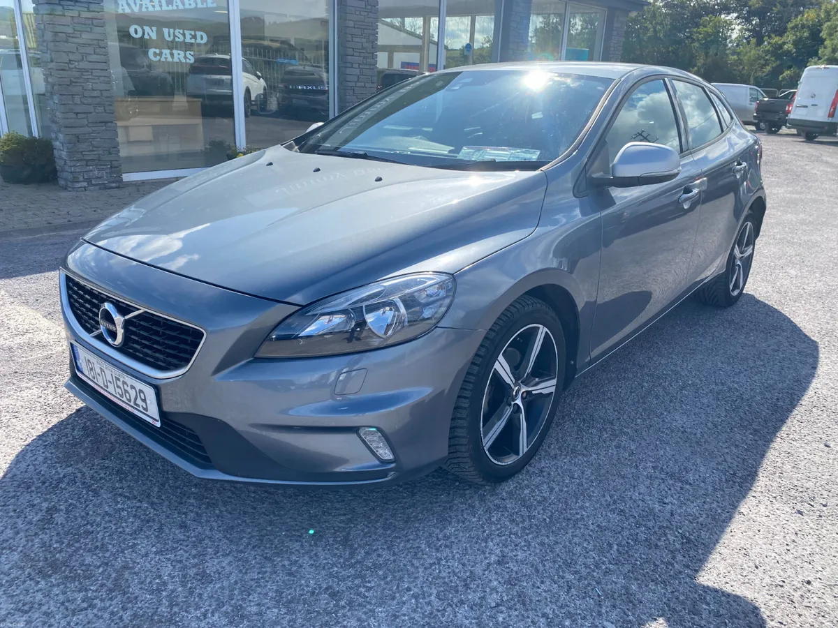 Volvo V40 2018 - Image 3