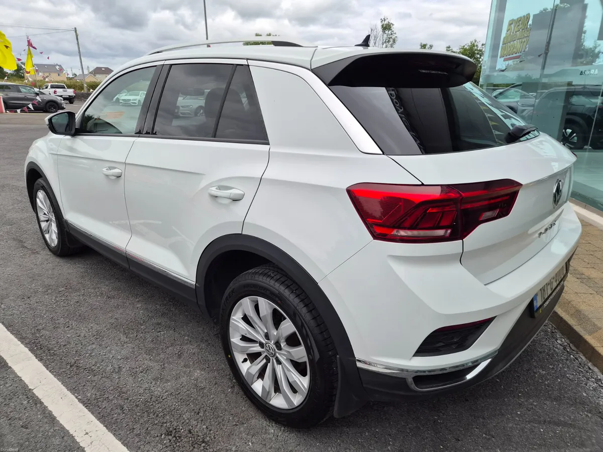 Volkswagen T-Roc 2018 1.5L Petrol Manual - Image 6