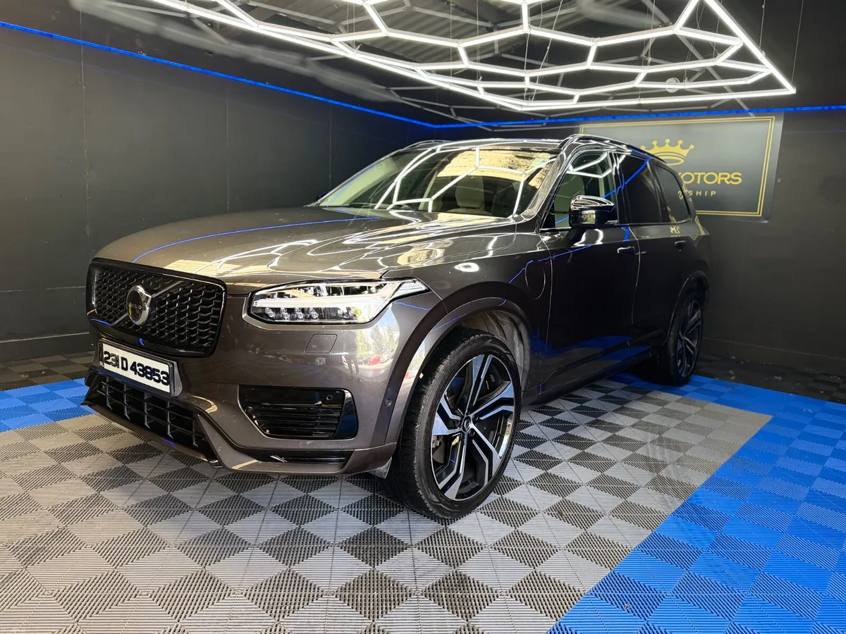 Volvo XC90 T8 R-DESIGN,PANORAMIC 7 SEATS - Image 3