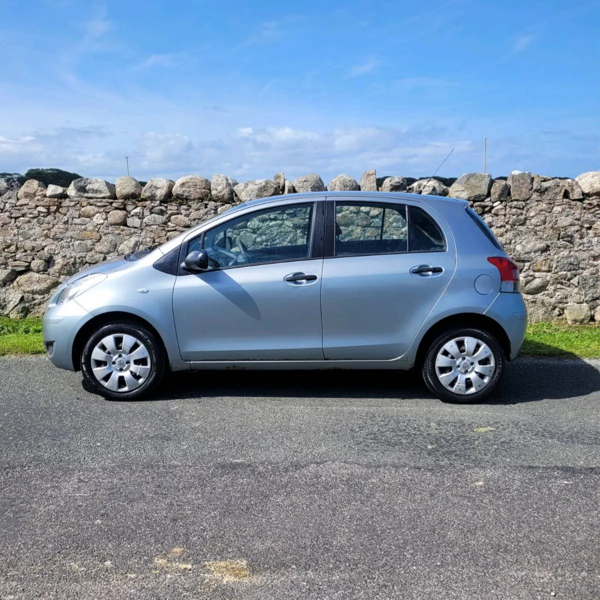 Toyota yaris 1.0cc petrol 70k - Image 3