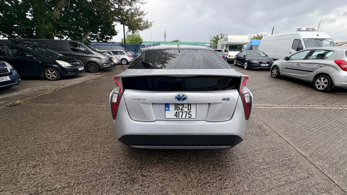 Toyota Prius 1.8 Hybrid Petrol 2016 - Image 5