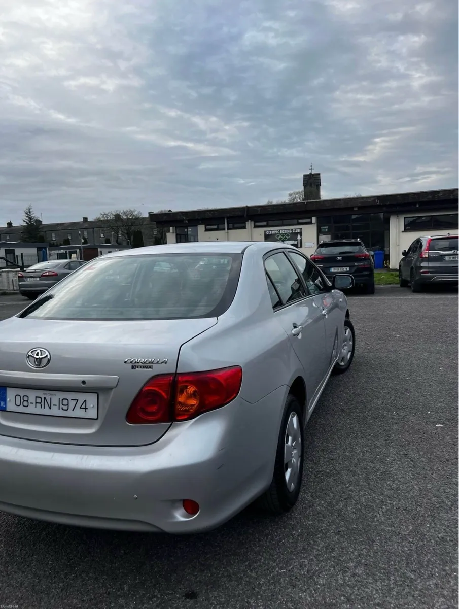Toyota Corolla - Image 2