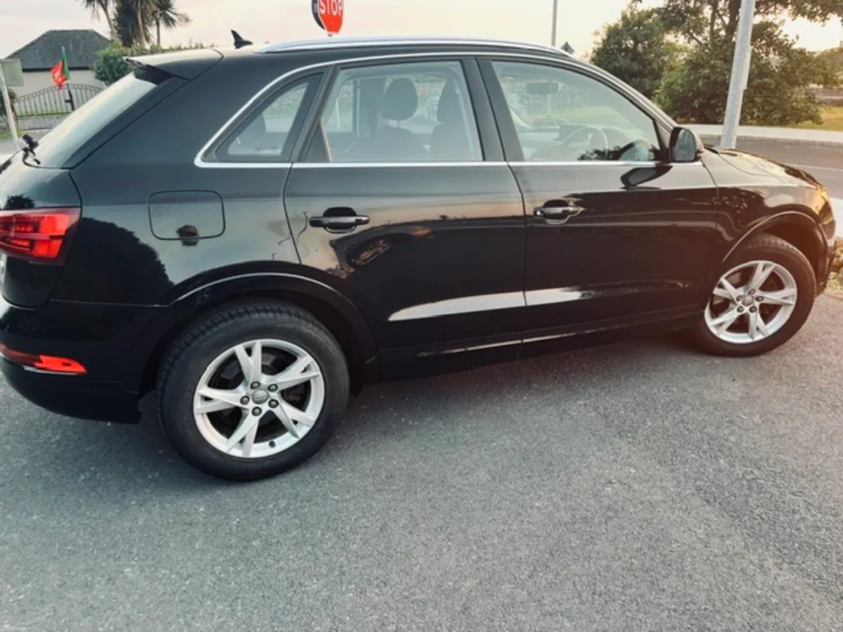 Audi Q3 2015 - Image 6