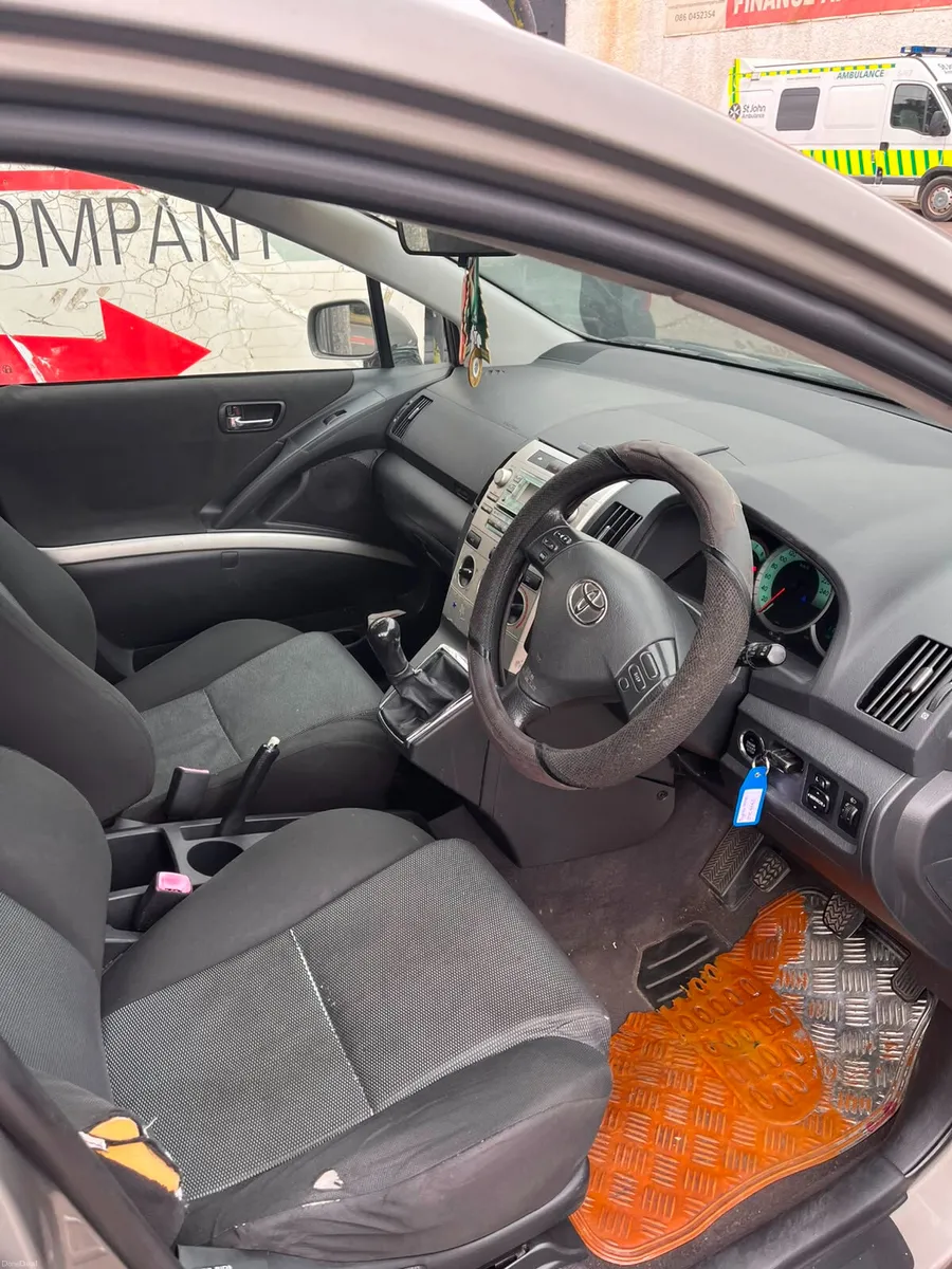 Toyota Corolla 2007 - Image 6