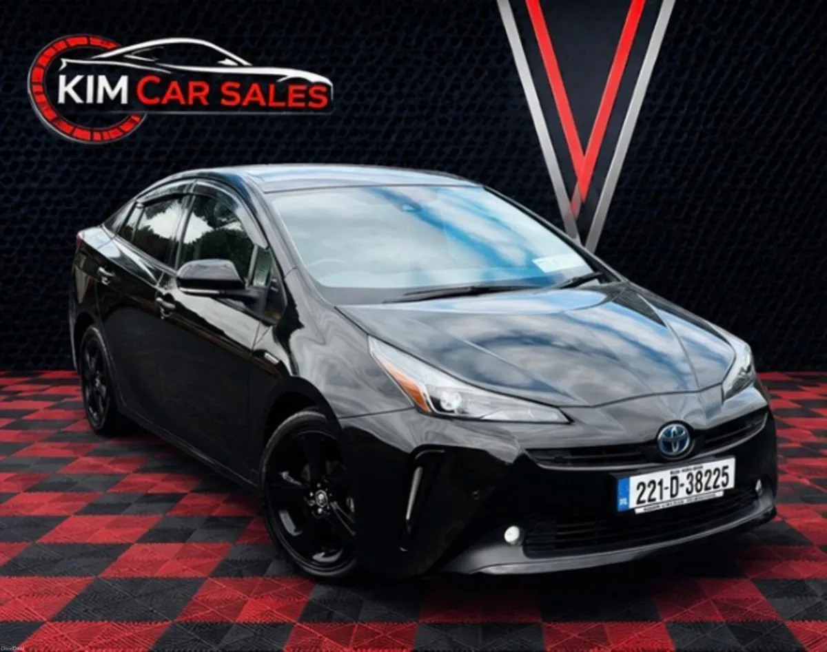LUXURY TOYOTA PRIUS LEATHER & HEATED SEAT TOP SPEC - Image 2