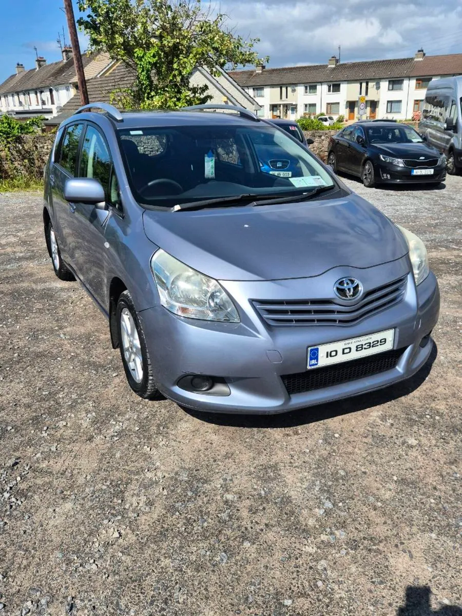 Toyota verso 2010 7 seats - Image 1