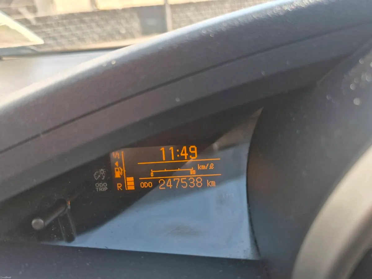 Toyota verso 2010 7 seats - Image 6