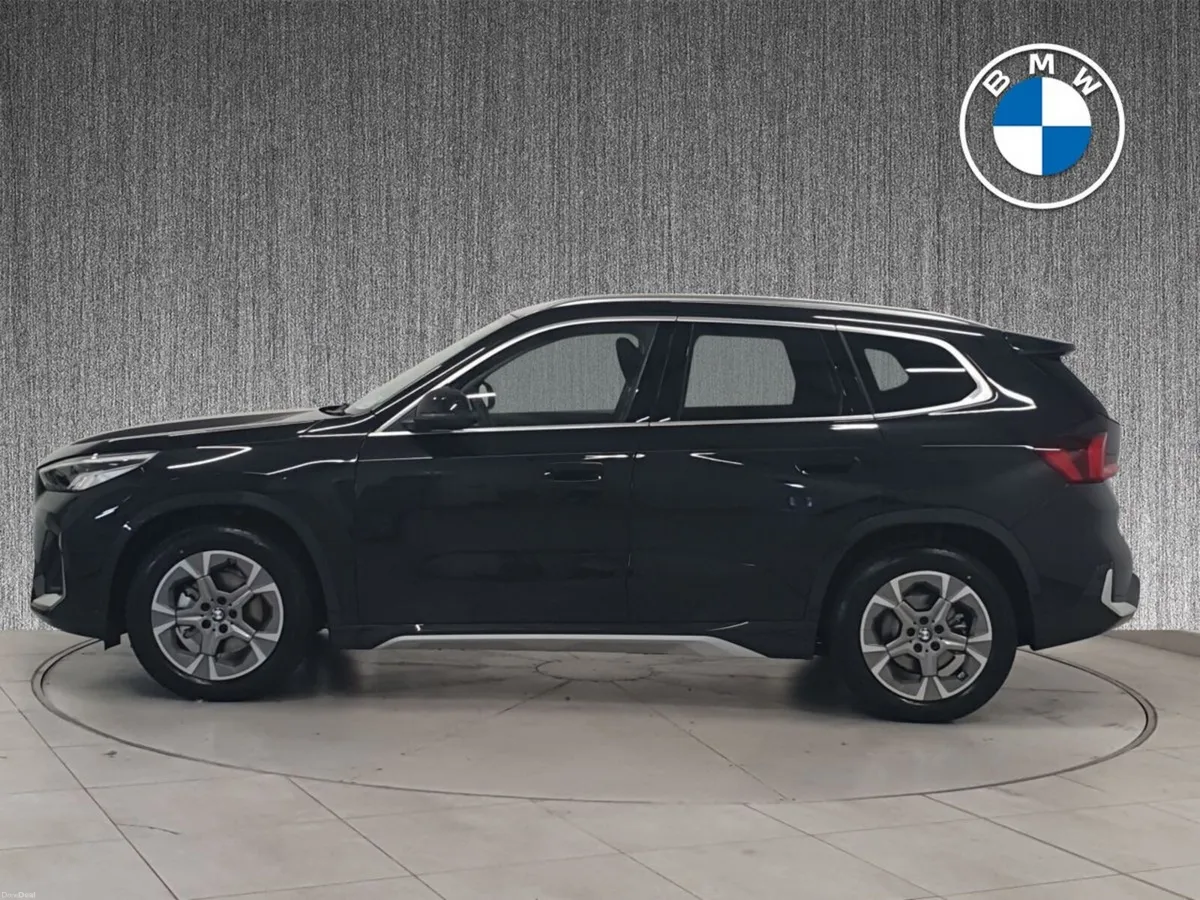 BMW iX1 xLine eDrive20 - Image 3