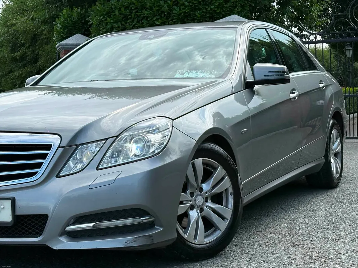 2011 Mercedes E220 Avangarde Automatic - Image 5