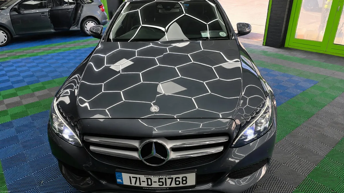 Mercedes-Benz C350E  278 BHP - Image 2