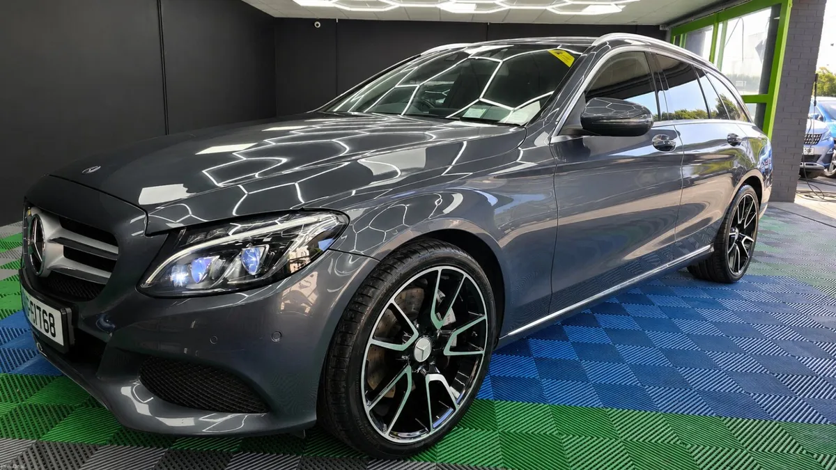 Mercedes-Benz C350E  278 BHP - Image 6