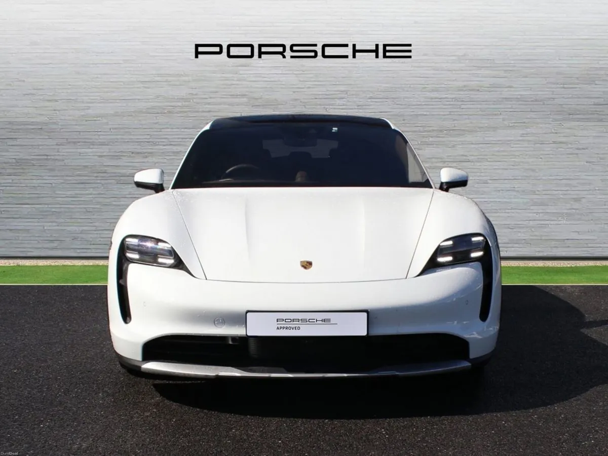 Porsche Taycan 4 Cross Turismo - Image 6