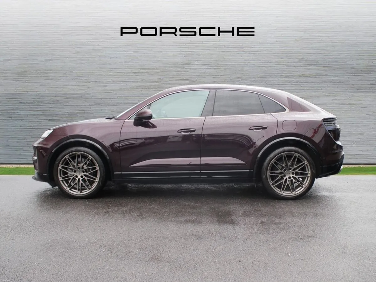 Porsche Macan Turbo Electric - Image 3