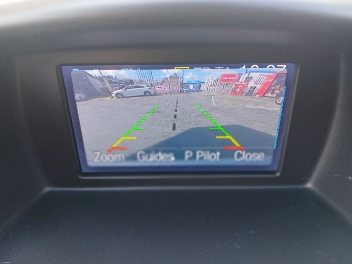 Ford Fiesta 2015 - Image 6