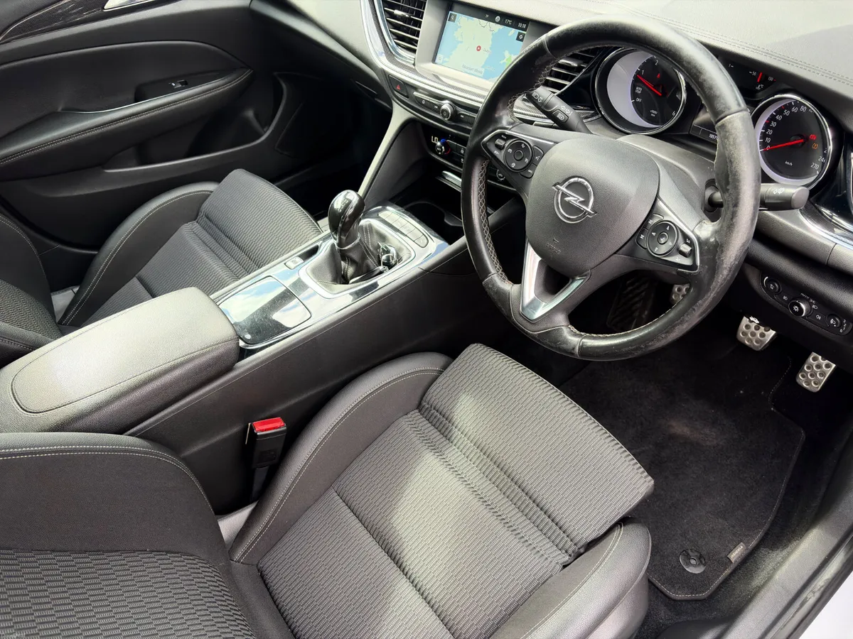 Opel Insignia SRI 2019 1.6 Diesel new nct 5/27 - Image 2