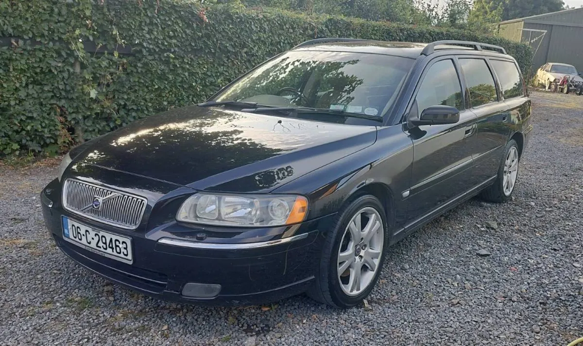 Volvo V70 D5 - Image 1