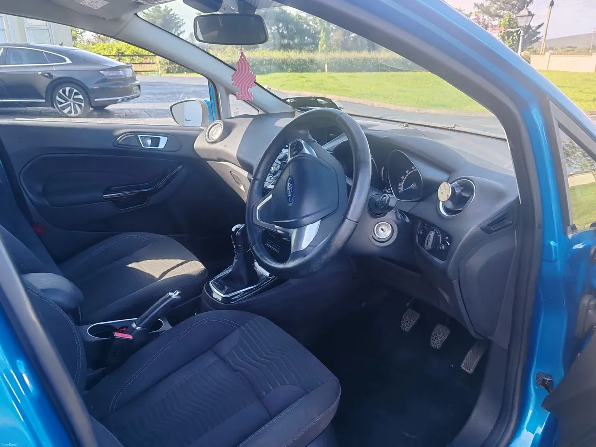 Ford Fiesta 2014 - Image 5