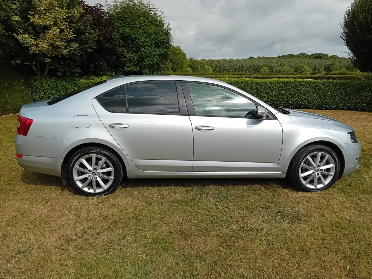 Skoda Octavia 2015 - Image 4