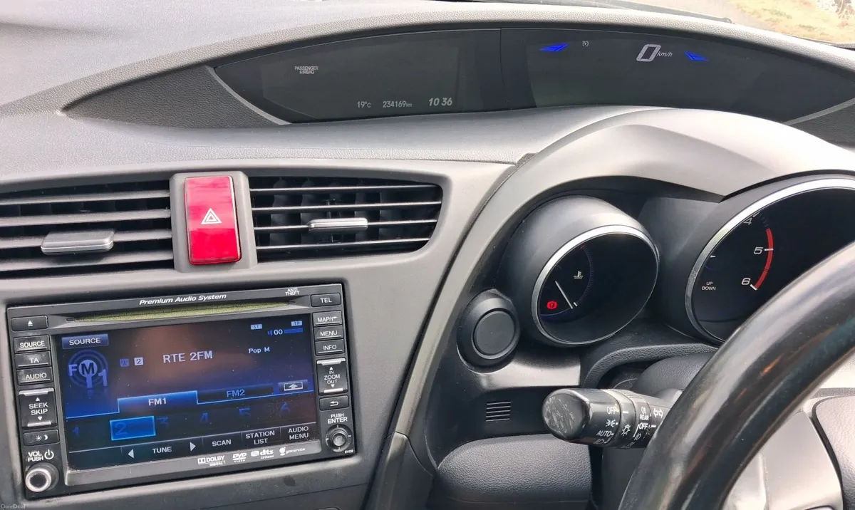 Honda Civic 2014 - Image 4