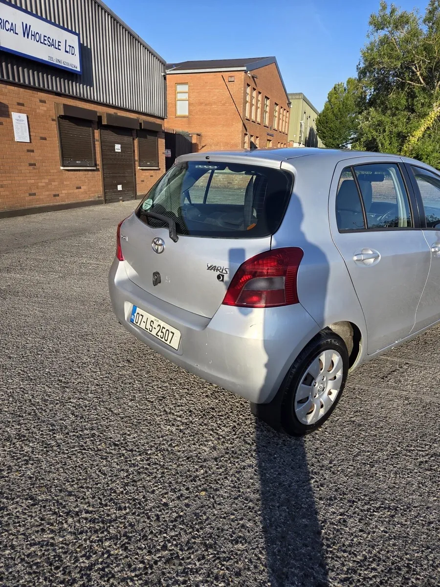 Toyota Yaris - Image 2