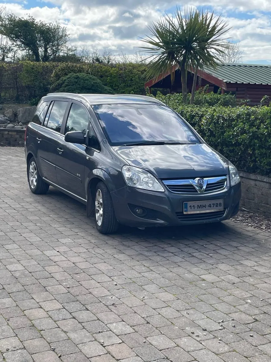 Vauxhall Zafira 2011 - Image 1