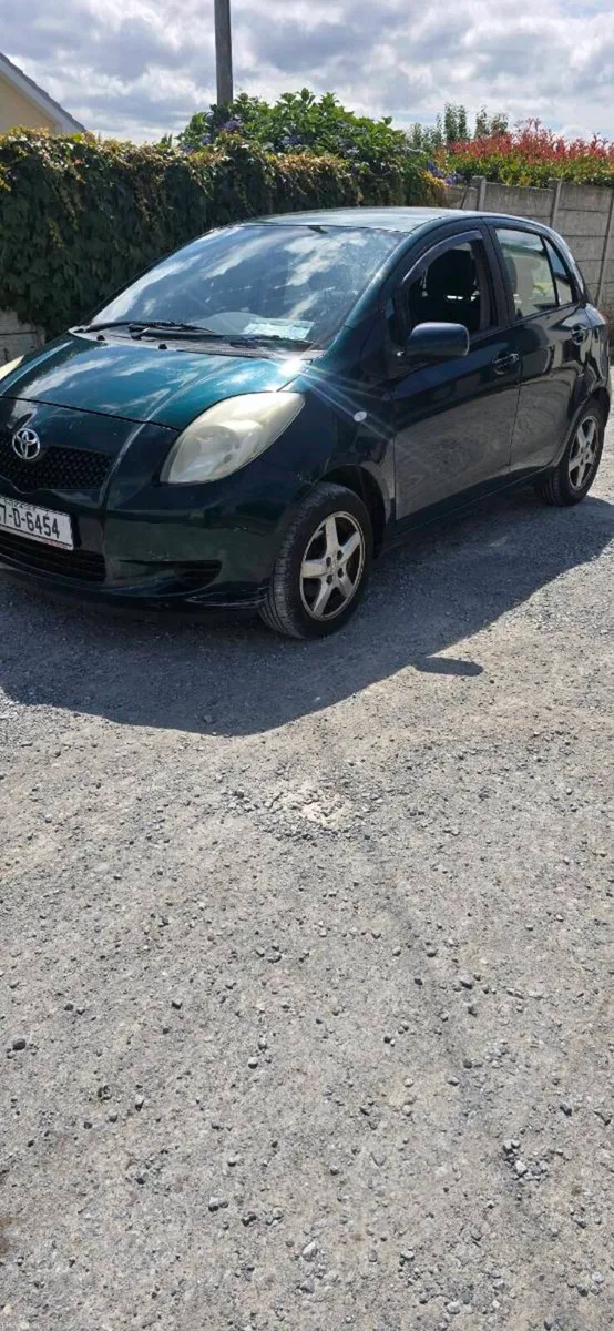 Toyota yaris - Image 1
