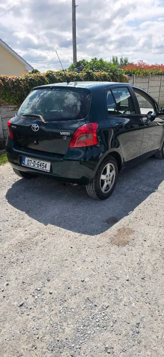 Toyota yaris - Image 3