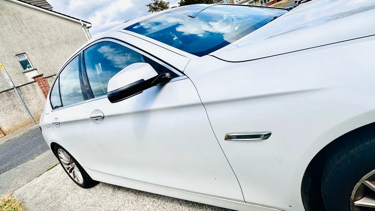 BMW 520 Auto 2014 luxury edition - Image 4