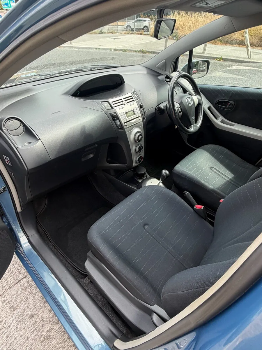 Toyota Yaris AUTO 1.0 - Image 6
