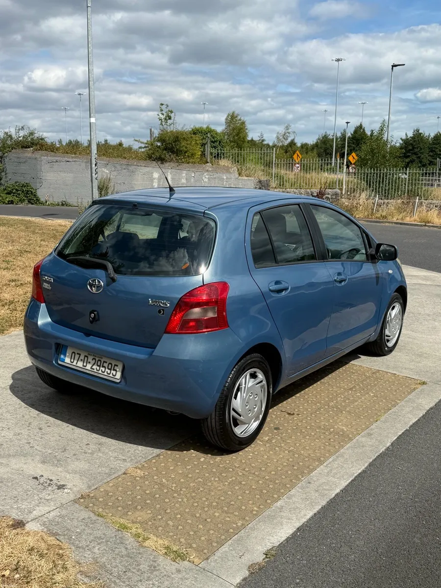 Toyota Yaris AUTO 1.0 - Image 4
