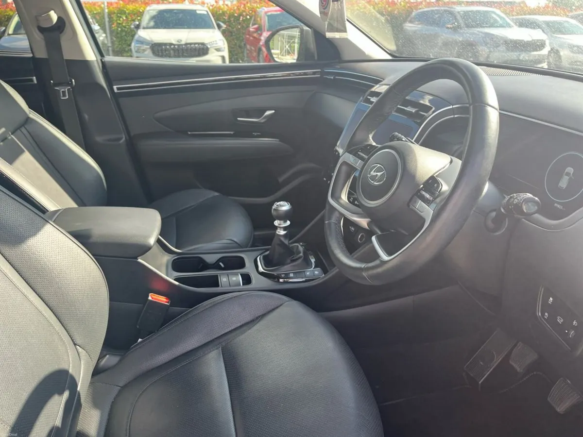 Hyundai Tucson 2WD Executive Plus - Image 6