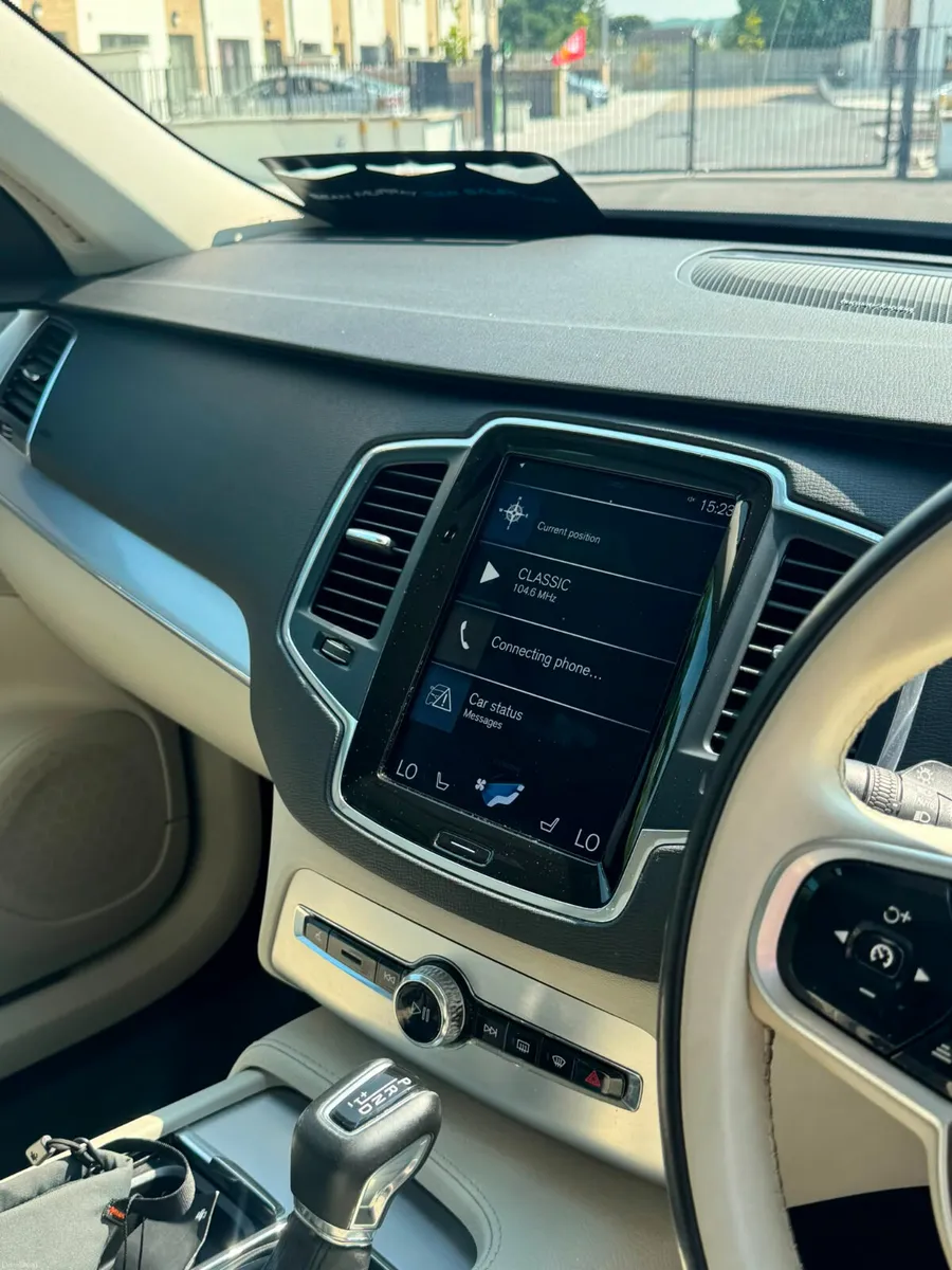 Volvo XC90 2019 - Image 3